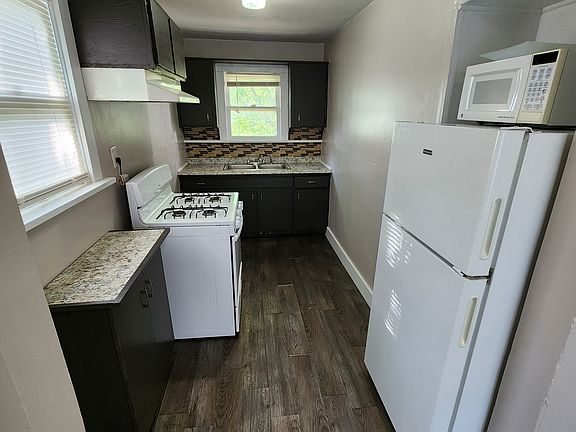 4th image of 315 1/2 S Stonewall St