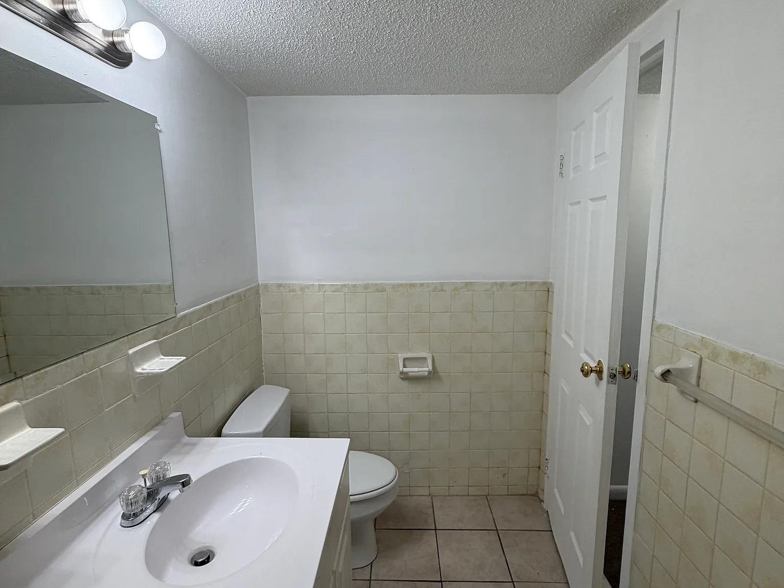 2 bed, $2,295 — Photo 4