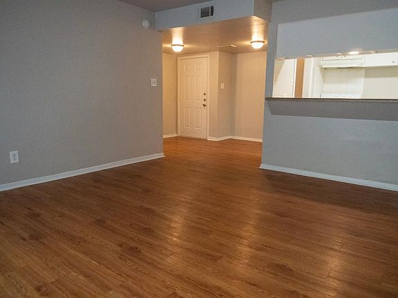 2nd image of 1833 Johanna Dr #30
