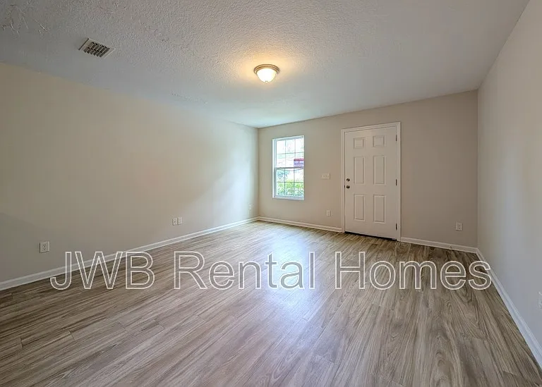8485 McGirts Village Ln — Photo 4