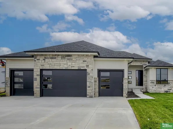 4535 S 202nd Ave, Omaha, NE 68135