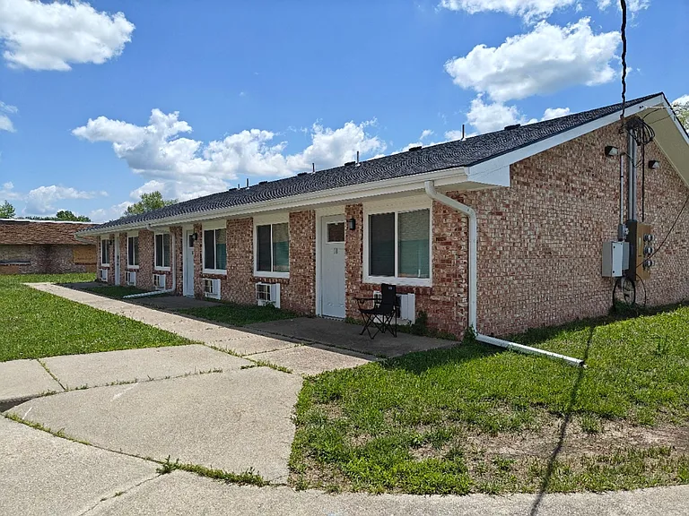 1336 N Walnut St — Photo 25