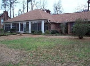 817 Riverchase Dr, Brandon, MS 39047