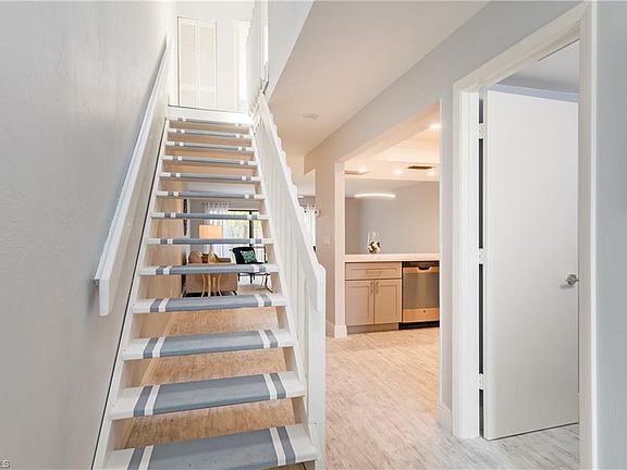 2nd image of 800 Meadowland Dr #N-26-4
