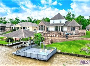 12078 River Highlands Dr, Saint Amant, LA 70774