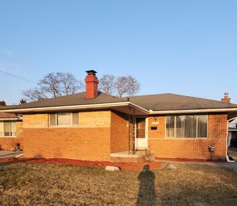 24880 Roxana Ave, Eastpointe, MI, 48021