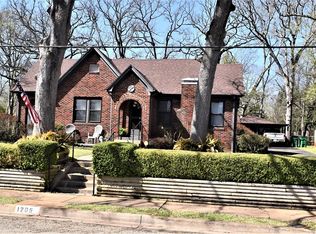 1205 Sylvan Ave, Palestine, TX 75801