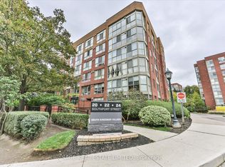 24 Southport St #846, Toronto, ON M6S 4Z1