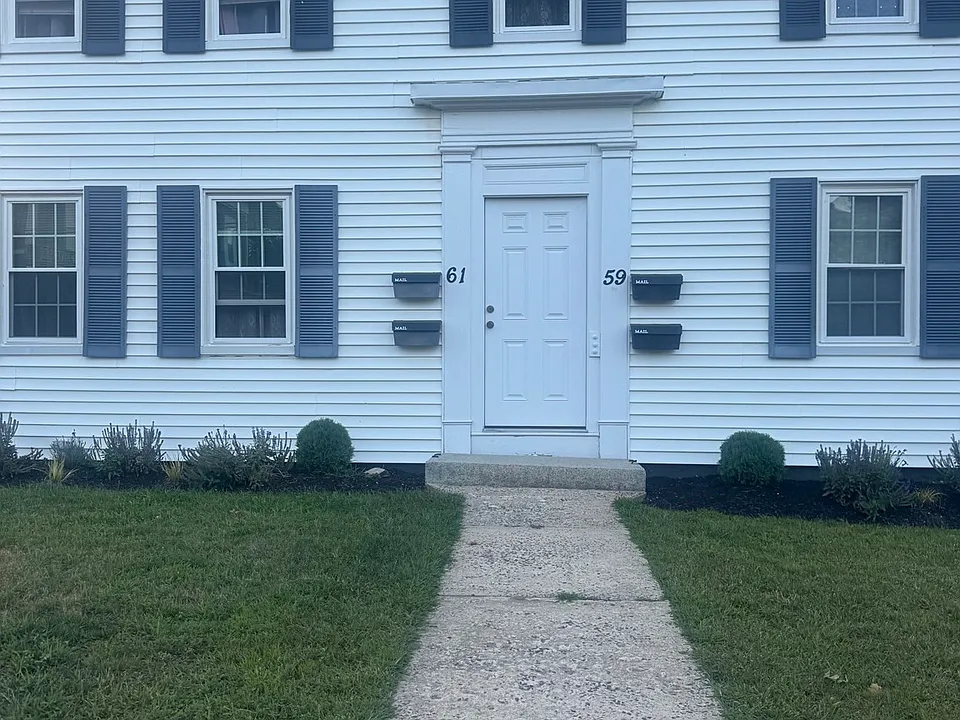 59 Chestnut St #2