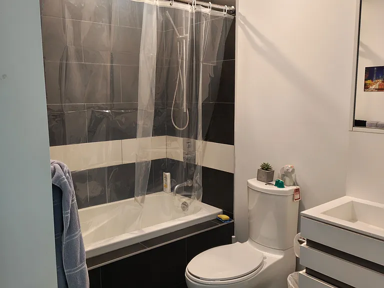 197 Yonge St #2914 — Photo 7