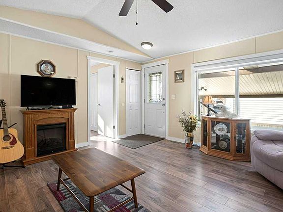 2nd image of 99 Arbour Lake Rd NW #139