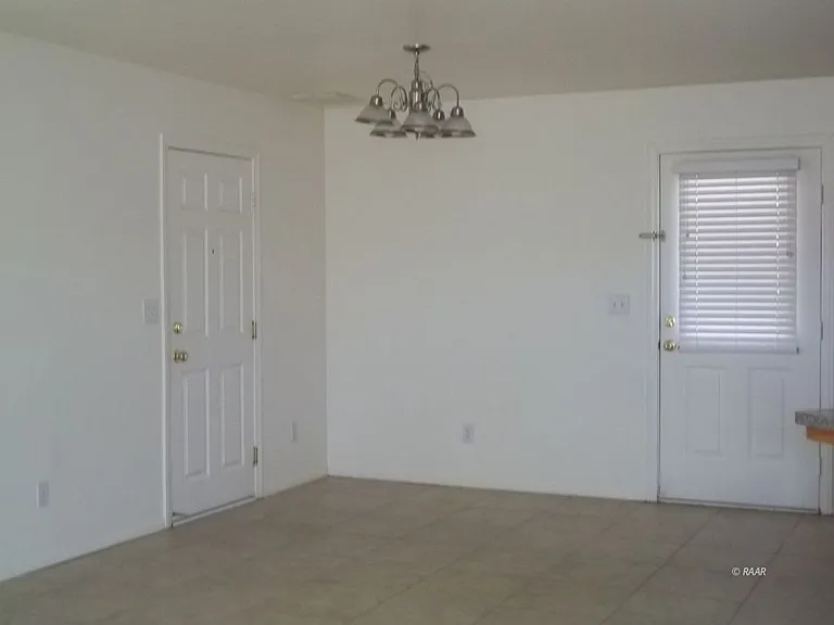 1132 Porter St — Photo 4