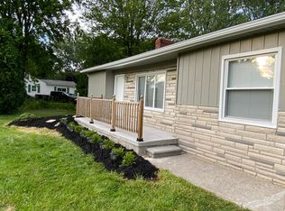 18335 Emit Rd, Brownstown, MI 48193