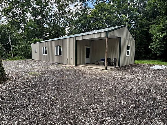 2nd image of 1511 Soapville Road