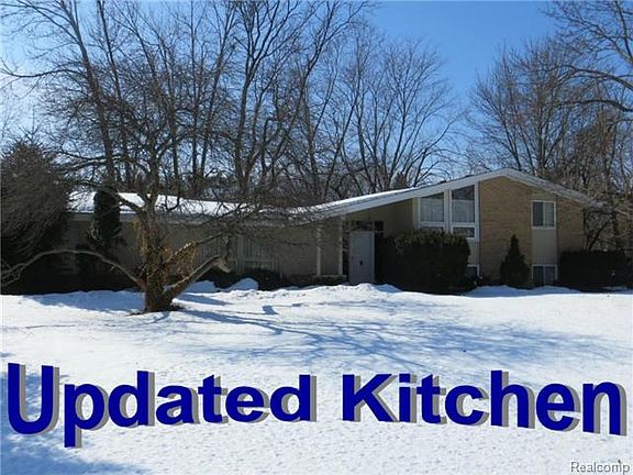 2nd image of 2523 Oxford Dr