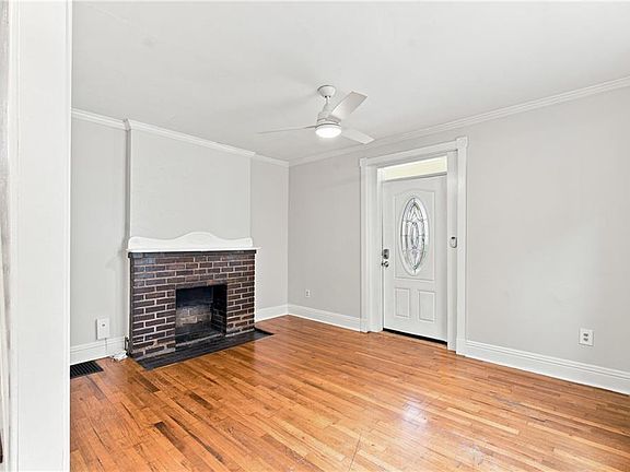5th image of 332 N Lawndale Ave