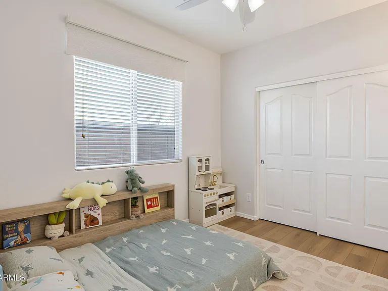 9937 W Andrea Dr — Photo 6
