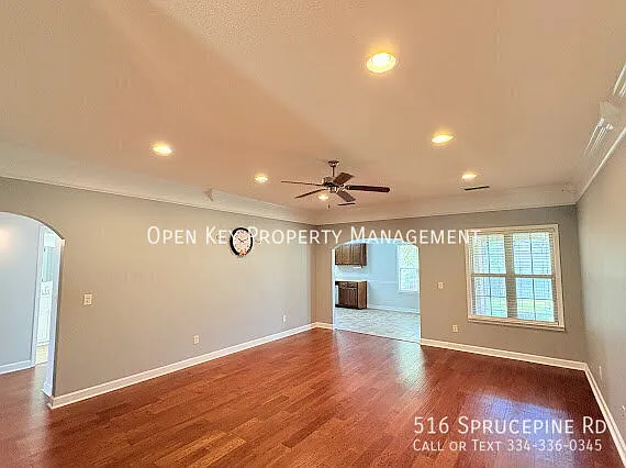 516 Sprucepine Rd — Photo 6