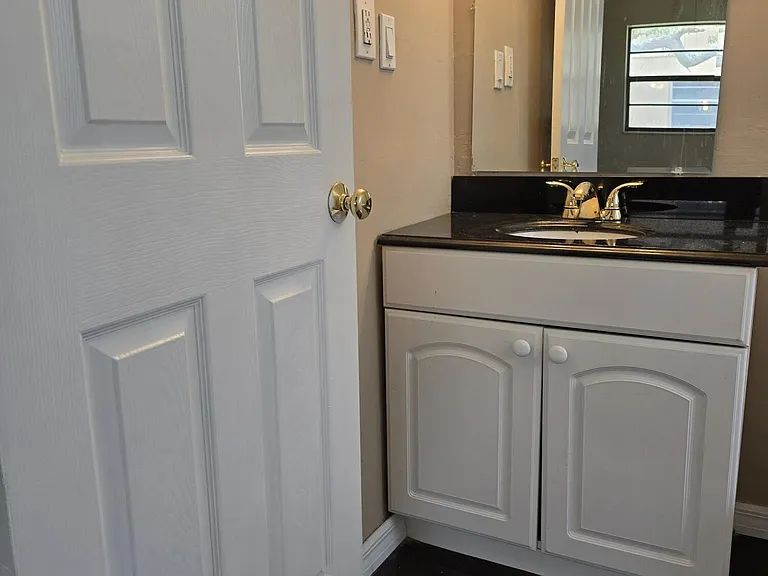 3135 Shady Dell Ln #212 — Photo 29