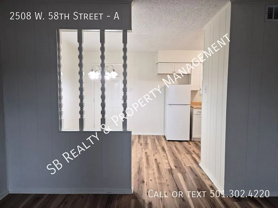 2 Bed 1 Bath — Photo 4