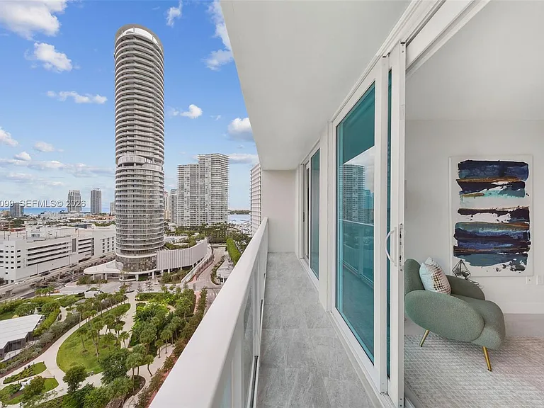 650 West Ave #1908 — Photo 31