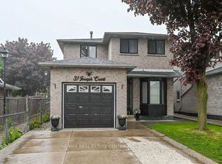 31 Joseph Ct, Hamilton, ON L9C 7J4