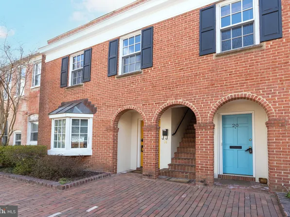 220 N Saint Asaph St Unit 18, Alexandria, VA 22314