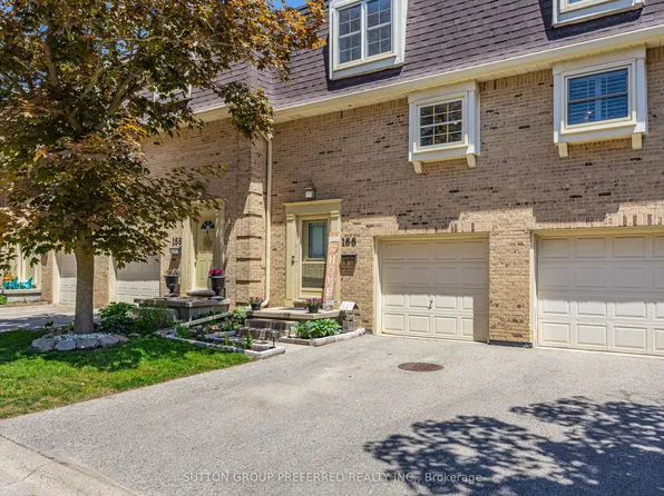 900 Pond View Rd #166, London, ON N5Z 4L7