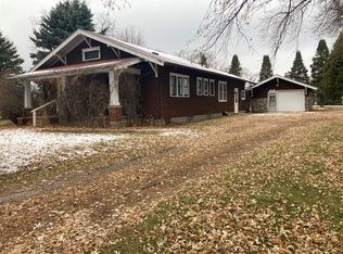 304 State St, Emmetsburg, IA 50536