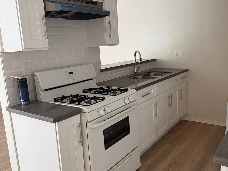1538 N Detroit St #2 — Photo 2