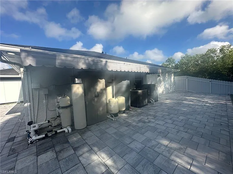 3417 31st St W — Photo 42