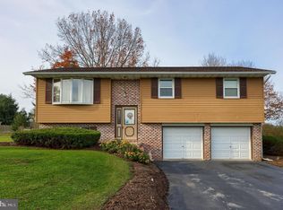 108 Briar Hill Rd, Lititz, PA 17543