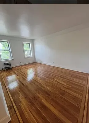 Rented by Metro Park Realty Inc | media 28