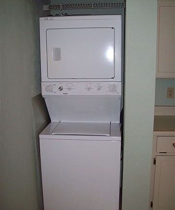 4th image of 348 Bob White Ct