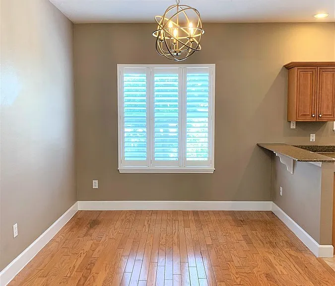 601 Casabella Cir — Photo 14