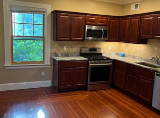 2 Barnes St #1, Providence, RI 02906