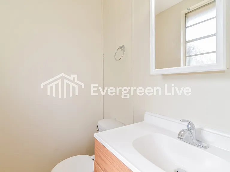 203 Juniper Ct — Photo 12