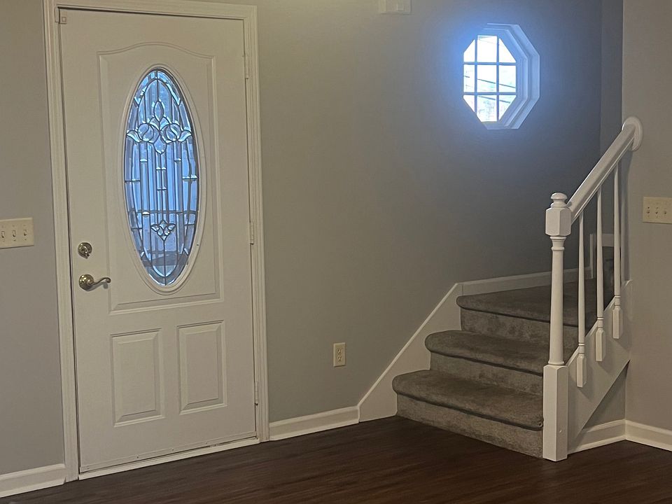 2nd image of 3607 Cherryton Dr