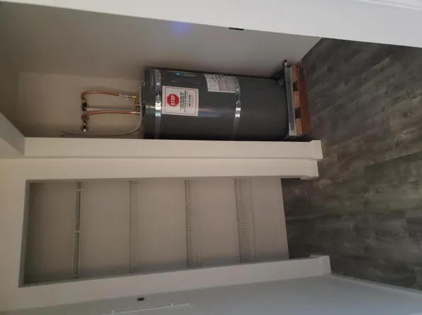 123 Oregon Way, Longview, WA 98632