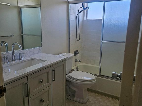 4th image of 421 Richmond Dr APT 113