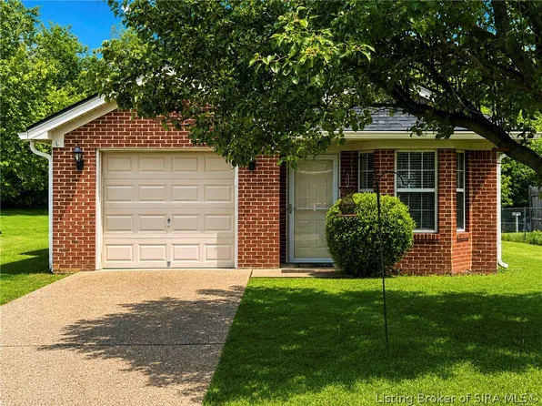 7536 Eagle Ridge Drive, Sellersburg, IN 47172