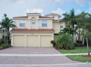 9 Wellington Dr, Palm Coast, FL 32164