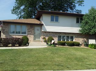 8836 167th St, Orland Hills, IL 60487