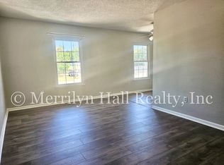 5808 N Main St #B, Columbia, SC 29203