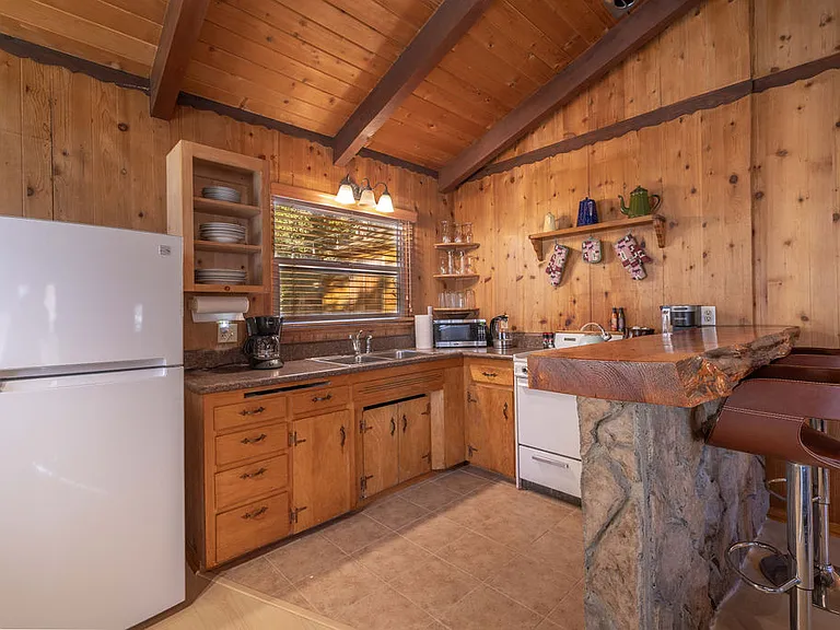 42548 Cougar Rd — Photo 8