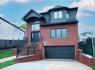 1091 Richmond Rd, Staten Island, NY 10304