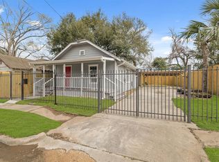 2613 Winbern St, Houston, TX 77004