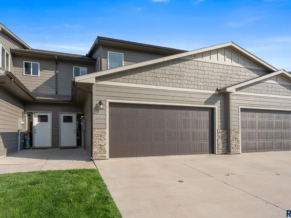 5504 S Seville Pl, Sioux Falls, SD 57108