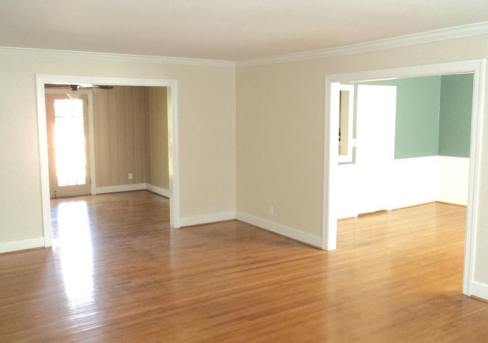 Awesome Living Room (22x14), Den &Formal Dining room