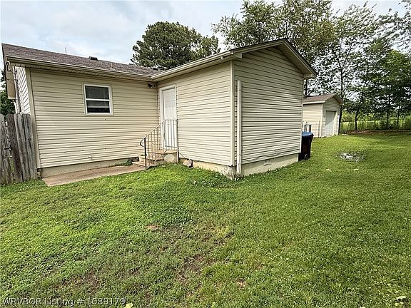 4th image of 7125 Texas Rd